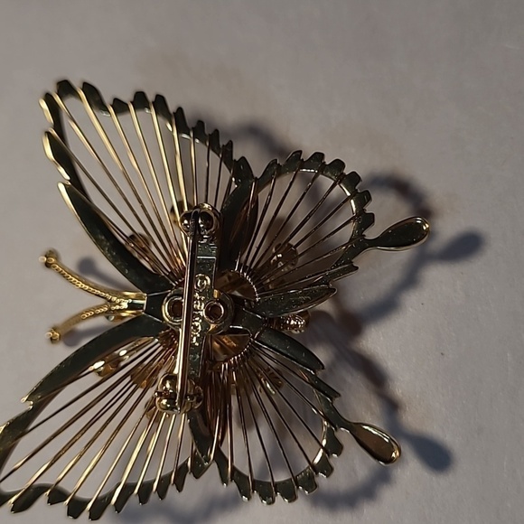 Women's Monet Butterfly Brooch with Rhinestones NWOT - Picture 5 of 7